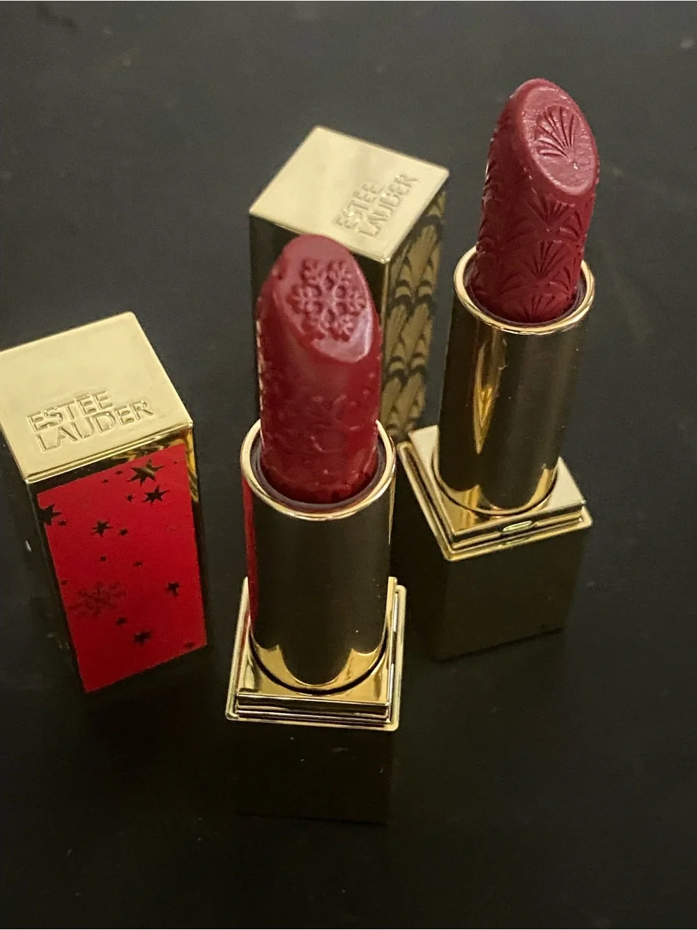 💄ESTEE LAUDER- Immortal & Red Velvet Embossed Lipstick Duo💋
